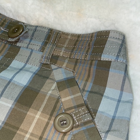 Revolution by Rickies green and blue plaid shorts with buttons - Picture 2 of 4